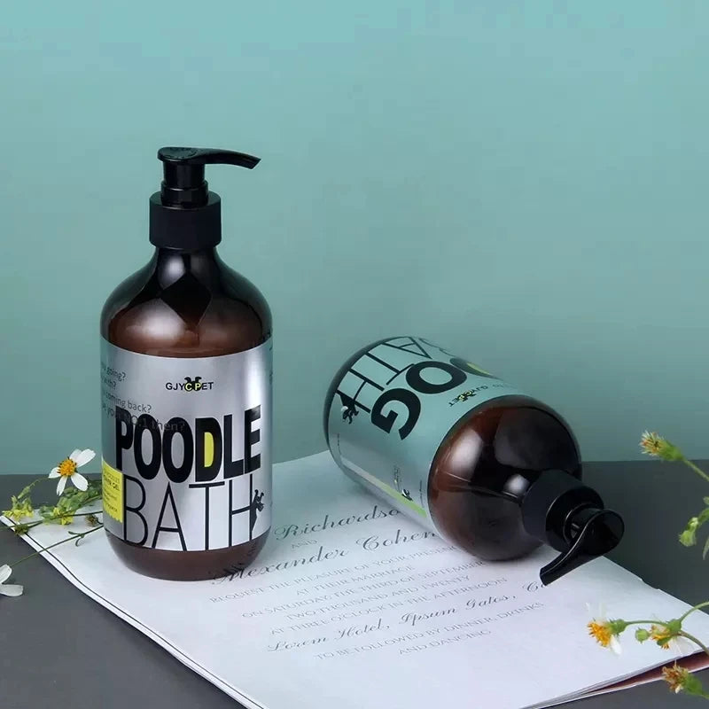Shampoing Apaisant Anti-Démangeaisons pour Chien & Chat (100 ml) – Soin Peau Sèche, Action Anti-Puces & Tiques, Douceur & Brillance du Pelage